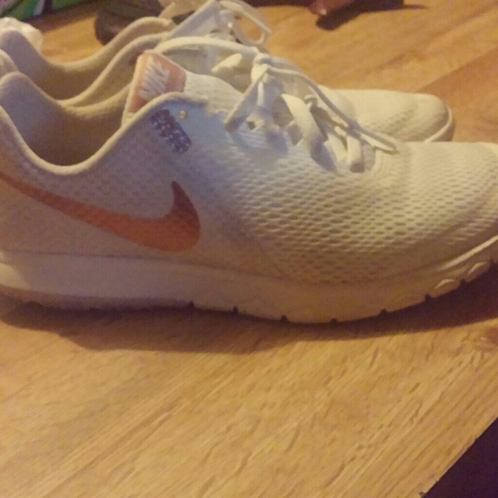 Rose gold nike's GIFTED
